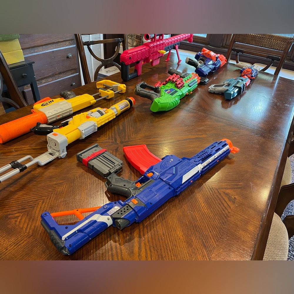 NERF ARSENAL! - Picture 5 of 7